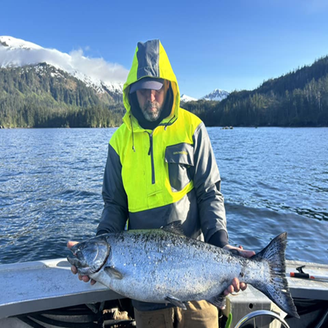 Our salmon is sourced directly from cold, clean waters and carefully packed for optimal freshness. Whether for grilling, sashimi, or bulk supply, Fresh Seafood Supply delivers premium salmon worldwide, backed by HACCP and FDA certifications.